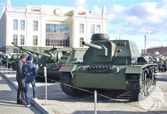 叶卡捷林堡露天军事装备博物馆